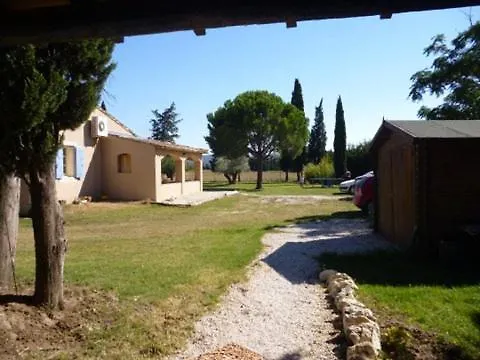Les Caleches De Mado